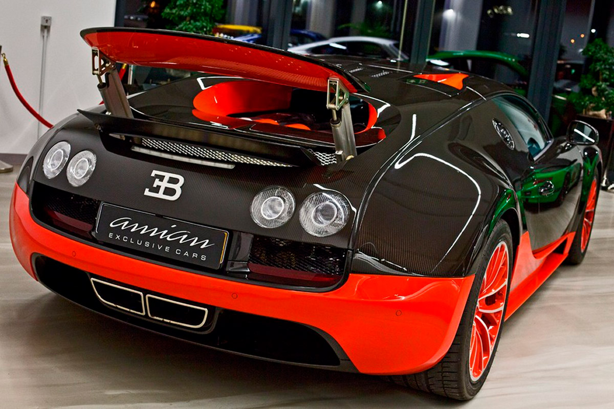 Landspeed worldrecord with the Bugatti Veyron 16.4 Super Sport – Bugatti  Newsroom